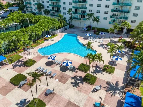 19370 Collins Avenue Sunny Isles Beach FL 33160