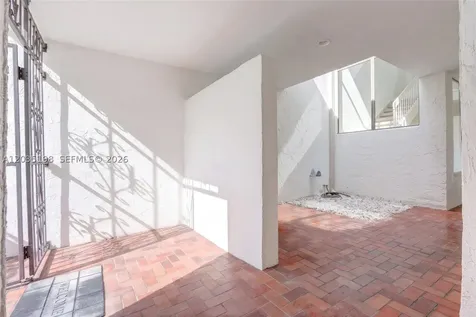 5002 SW 72nd Avenue Miami FL 33155