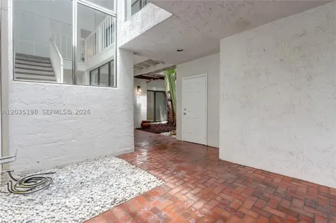 5002 SW 72nd Avenue Miami FL 33155