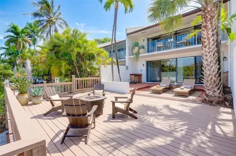 5002 SW 72nd Avenue Miami FL 33155