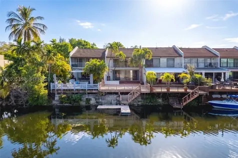 5002 SW 72nd Avenue Miami FL 33155