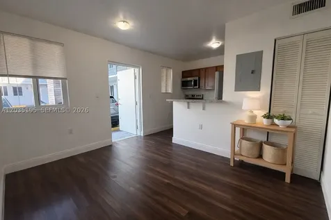 540 NW 7th Street Miami FL 33136