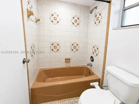 525 NW 72nd Avenue Miami FL 33126