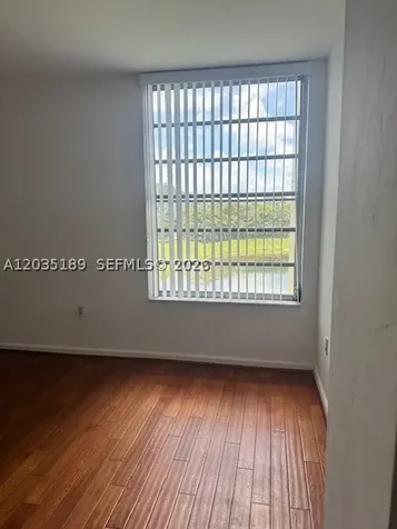 Miami FL 33172