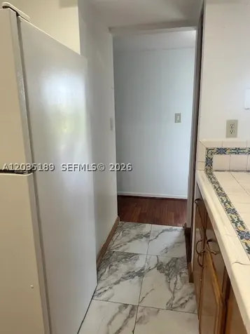 Miami FL 33172