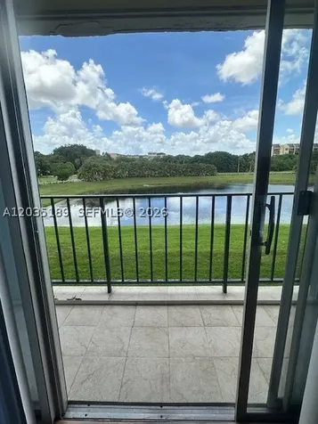Miami FL 33172