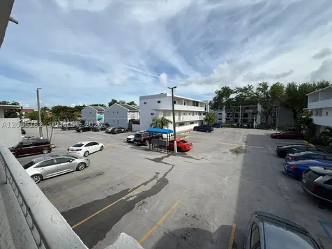 5611 W 25th Court Hialeah FL 33016