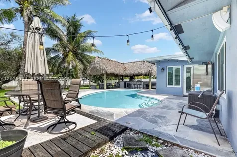 1000 W River Drive Margate FL 33063