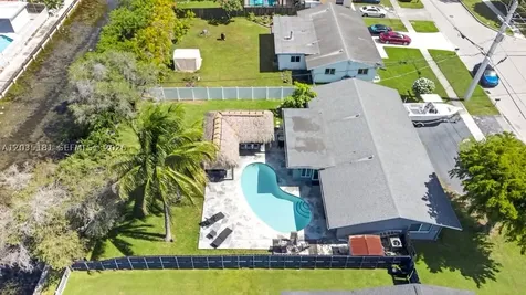 1000 W River Drive Margate FL 33063
