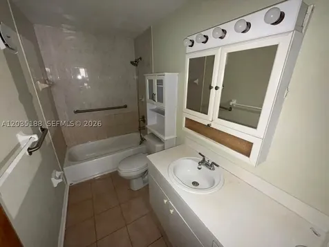 6055 W 19th Avenue Hialeah FL 33012