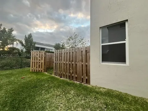 1718 SE 26th Terrace Homestead FL 33035