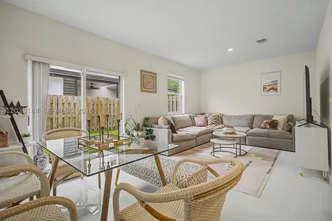 2644 SE 13th Street Homestead FL 33035