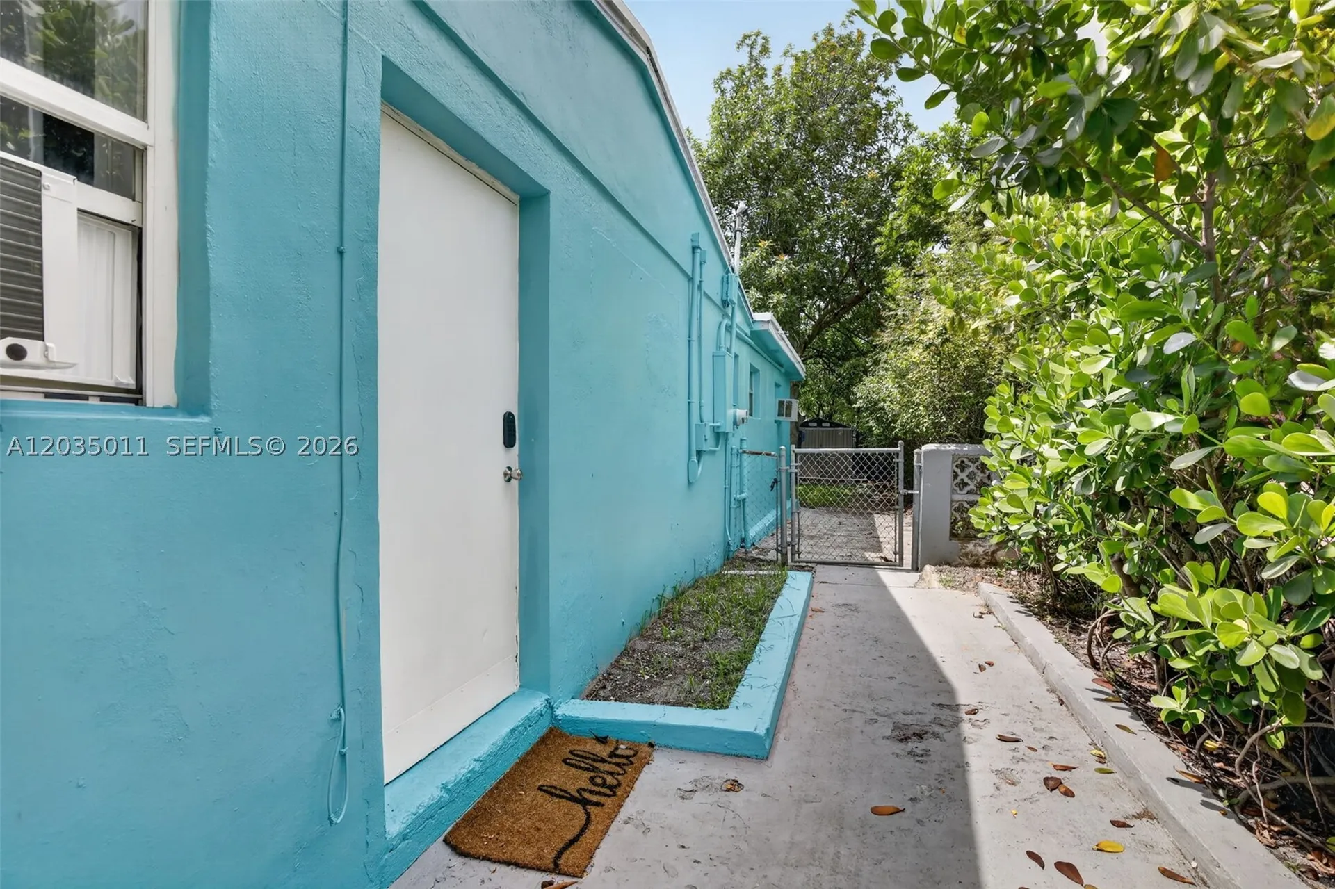 6238 Hayes Street Hollywood FL 33024