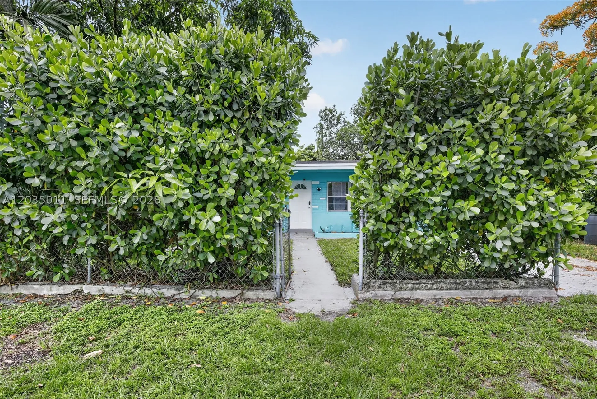 6238 Hayes Street Hollywood FL 33024