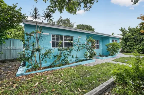 6238 Hayes Street Hollywood FL 33024
