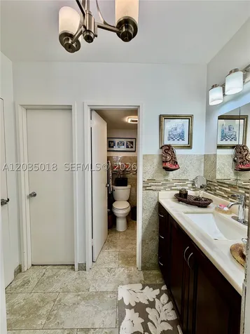 5700 Collins Avenue Miami Beach FL 33140
