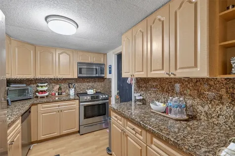 7917 SW 104th Street Miami FL 33156