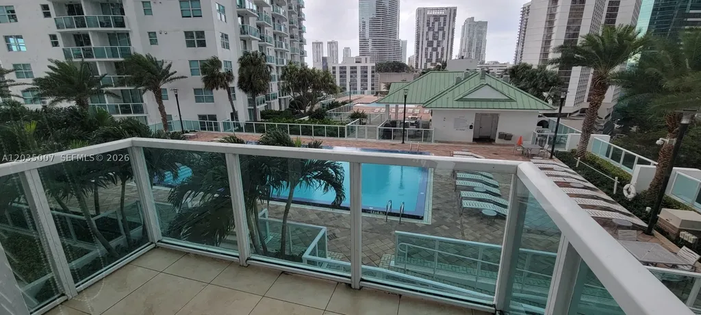 41 SE 5th Street Miami FL 33131