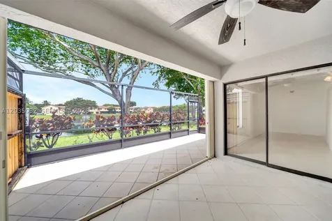5223 W Gate Lake Road Tamarac FL 33319
