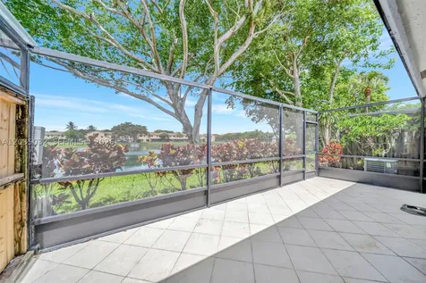 5223 W Gate Lake Road Tamarac FL 33319