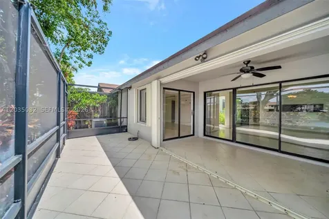 5223 W Gate Lake Road Tamarac FL 33319