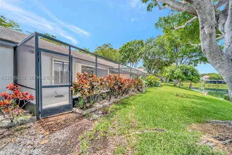 5223 W Gate Lake Road Tamarac FL 33319