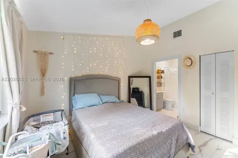 2140 NW 78th Avenue Pembroke Pines FL 33024