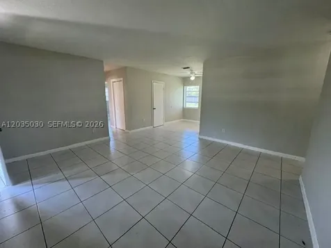 9815 Pan American Drive Cutler Bay FL 33189