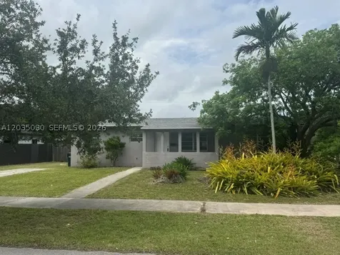 9815 Pan American Drive Cutler Bay FL 33189