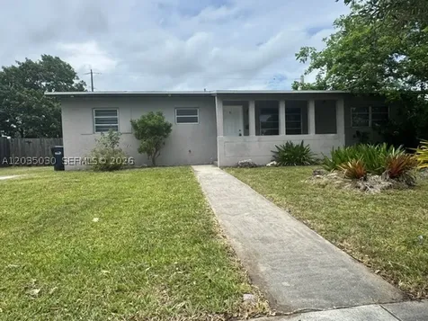 9815 Pan American Drive Cutler Bay FL 33189