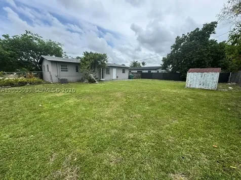 9815 Pan American Drive Cutler Bay FL 33189