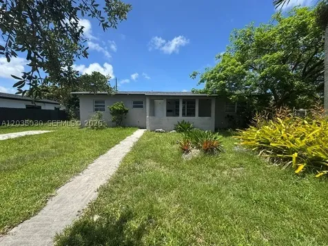9815 Pan American Drive Cutler Bay FL 33189