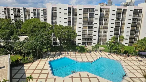 16909 N Bay Road Sunny Isles Beach FL 33160
