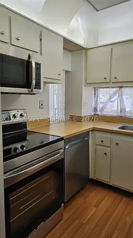16909 N Bay Road Sunny Isles Beach FL 33160