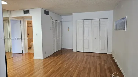 16909 N Bay Road Sunny Isles Beach FL 33160