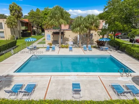 10832 N Kendall Drive Miami FL 33176