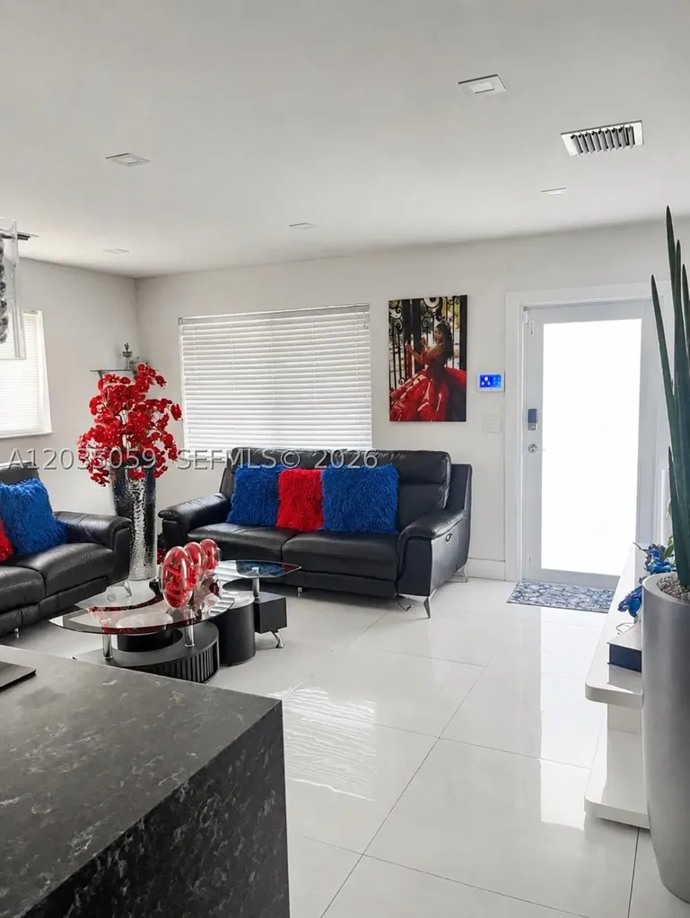 1220 N 71st Terrace Hollywood FL 33024