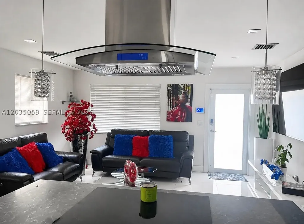 1220 N 71st Terrace Hollywood FL 33024