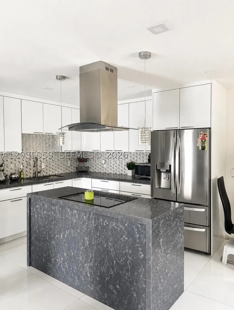 1220 N 71st Terrace Hollywood FL 33024