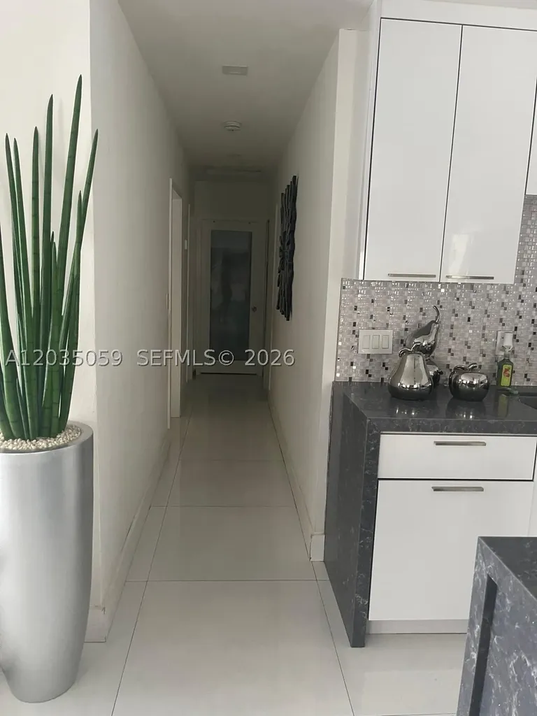 1220 N 71st Terrace Hollywood FL 33024