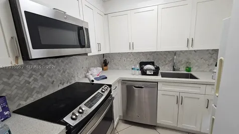 220 Kings Point Drive Sunny Isles Beach FL 33160