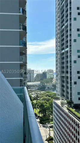 41 SE 5th Street Miami FL 33131