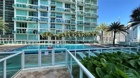 41 SE 5th Street Miami FL 33131