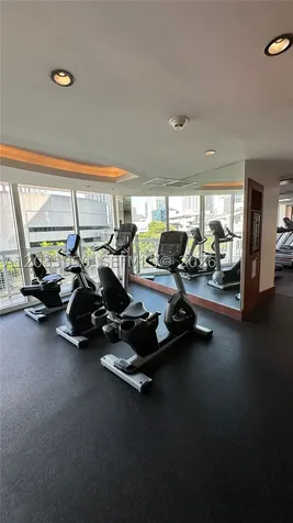 41 SE 5th Street Miami FL 33131