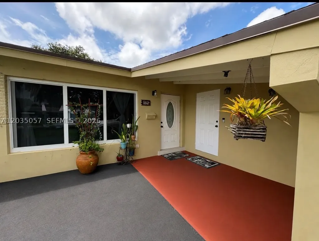 1812 N 45th Avenue Hollywood FL 33021