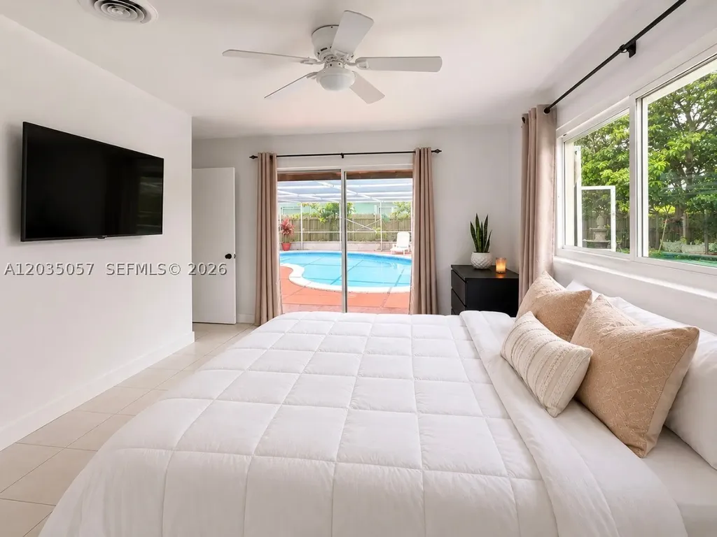 1812 N 45th Avenue Hollywood FL 33021