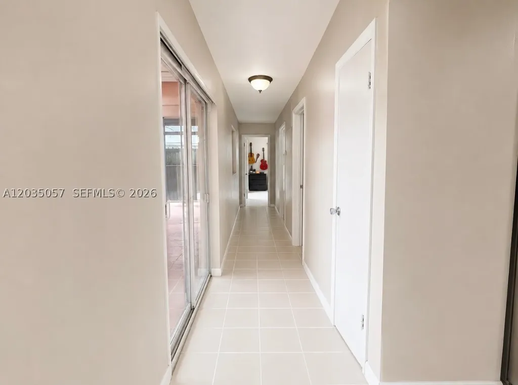 1812 N 45th Avenue Hollywood FL 33021