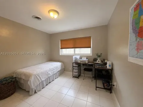 1812 N 45th Avenue Hollywood FL 33021