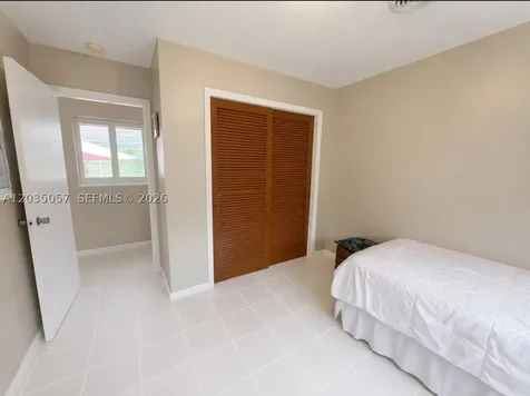 1812 N 45th Avenue Hollywood FL 33021