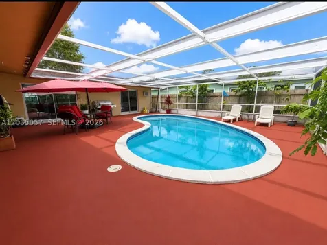 1812 N 45th Avenue Hollywood FL 33021